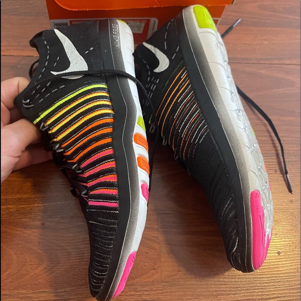 Nike womens sneakers